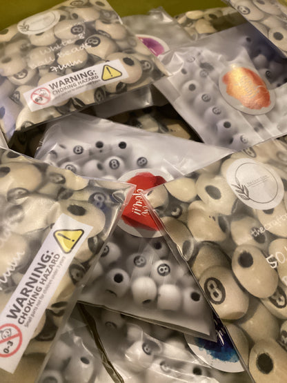 White ‘8’ Ball Round Beads